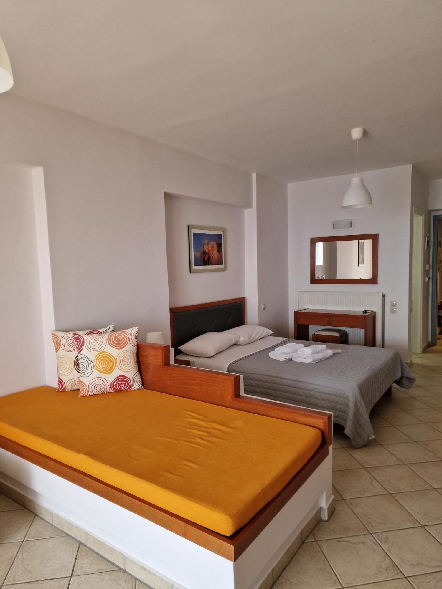 Aparthotel Porto Xronia Khrónia Exterior foto